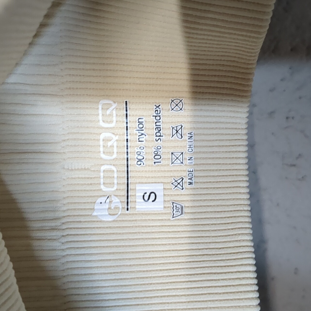Medium Support Tank Top Ribbed Seamless Activewear Yoga Bra Size S NWOT - Picture 5 of 5